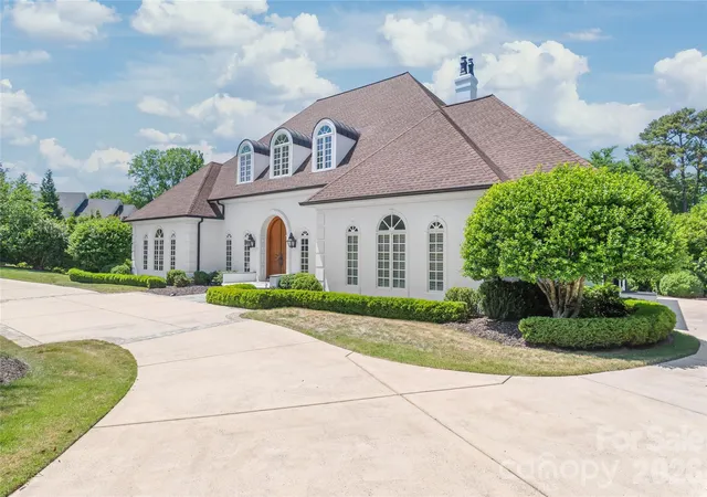 3rd image of 5400 Challisford Ln, Charlotte, NC 28226 | MLS# 4383848
