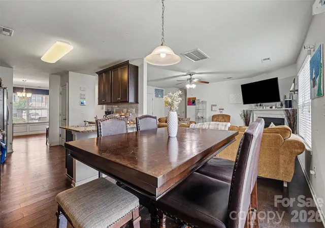 Photo 3 of Single family home for sale at 8515 Mansell Ct, Charlotte, NC 28215 | MLS# 4383865 | Listing updated on 2026-08-28