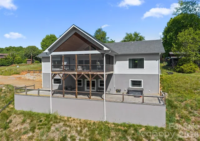 Photo 1 of Single family home for sale at 123 Israel Rd, Candler, NC 28715 | MLS# 4383892 | Listing updated on 2026-09-19