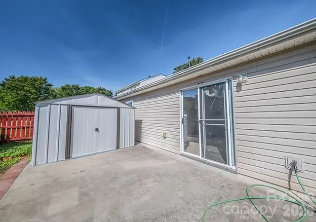 16th image of 2416 Buckleigh Dr, Charlotte, NC 28215 | MLS# 4383918