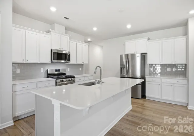 Photo 2 of Single family home for sale at 174 White Apple Way, Statesville, NC 28625 | MLS# 4383923 | Listing updated on 2026-09-23