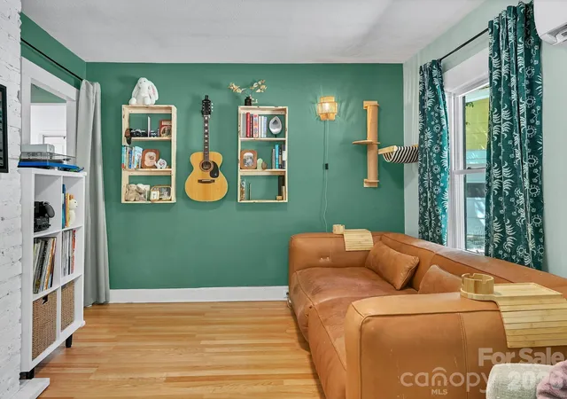 Homes for sale in Asheville, NC | 24 Chatham Rd, Asheville, NC 28804 | MLS# 4383926