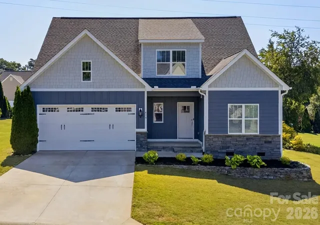 Photo 1 of Single family home for sale at 415 S Pendernale Dr, Moore, SC 29369 | MLS# 4383929 | Listing updated on 2026-09-01