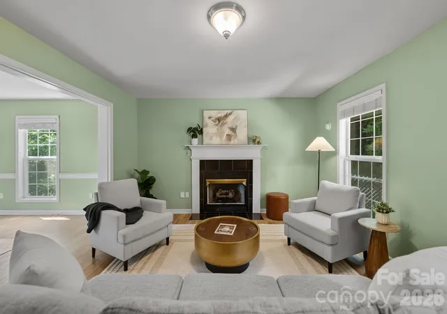 Homes for sale in Asheville, NC | 1 Pickwick Rd, Asheville, NC 28803 | MLS# 4383944