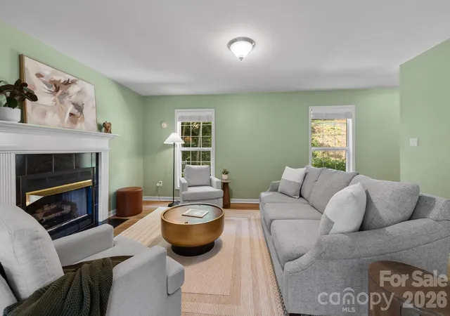 Homes for sale in Asheville, NC | 1 Pickwick Rd, Asheville, NC 28803 | MLS# 4383944