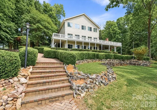 Photo 3 of Single family home for sale at 113 Tinker Pl, Troutman, NC 28166 | MLS# 4384005 | Listing updated on 2026-08-27