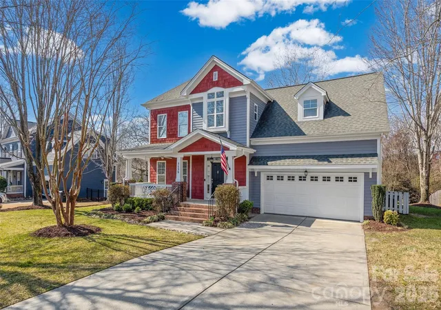 Photo 3 of Single family home for sale at 1039 Hunters Run Dr, Fort Mill, SC 29708 | MLS# 4384009 | Listing updated on 2026-07-12