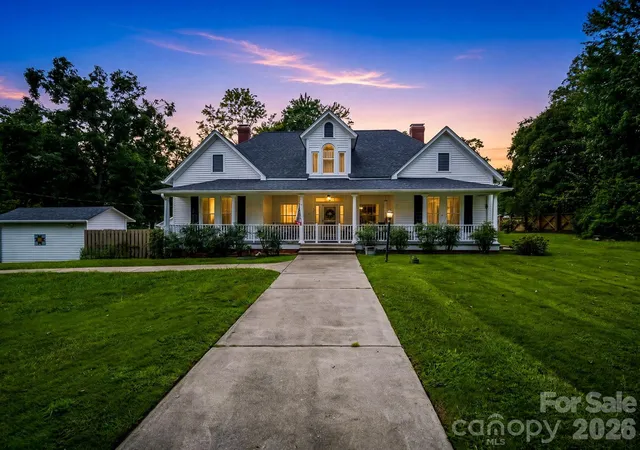 Photo 1 of Single family home for sale at 551 N Main St, Rutherfordton, NC 28139 | MLS# 4384020 | Listing updated on 2026-09-18