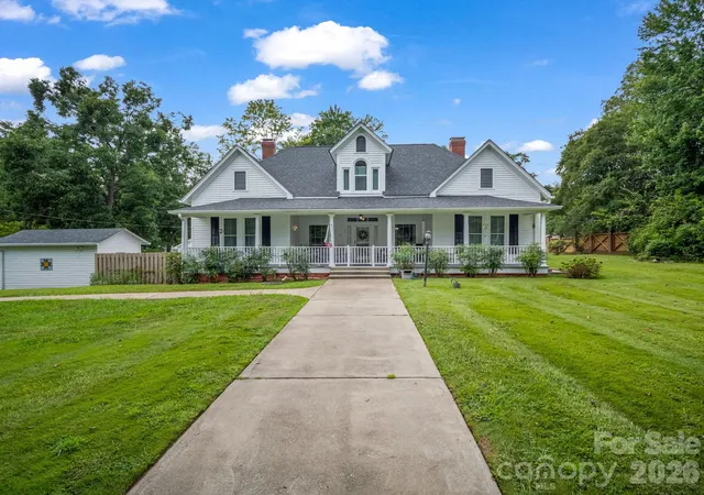 Photo 2 of Single family home for sale at 551 N Main St, Rutherfordton, NC 28139 | MLS# 4384020 | Listing updated on 2026-09-18