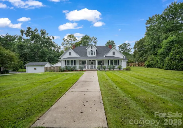 Photo 3 of Single family home for sale at 551 N Main St, Rutherfordton, NC 28139 | MLS# 4384020 | Listing updated on 2026-09-18