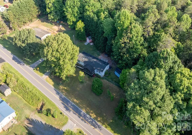 Homes for sale in Newton, NC | 4416 Grace Church Rd, Newton, NC 28658 | MLS# 4384065