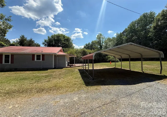 Homes for sale in Troy, NC | 129 Sunset Dr, Troy, NC 27371 | MLS# 4384122