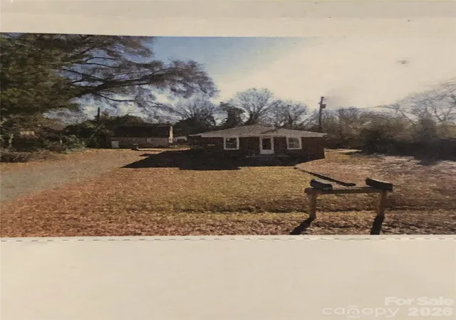 1st image of 5323 Eaton Cir, Charlotte, NC 28208 | MLS# 4384128
