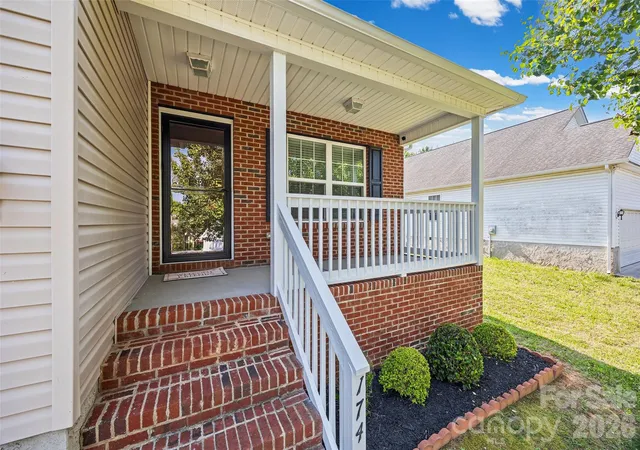 Homes for sale in York, SC | 174 Pheasant Ridge Cir, York, SC 29745 | MLS# 4384135