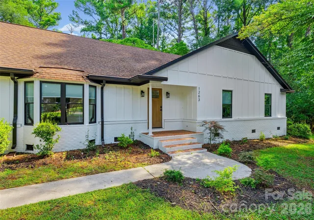 Photo 3 of Single family home for sale at 1263 Wendy Rd, Rock Hill, SC 29732 | MLS# 4384169 | Listing updated on 2026-08-12