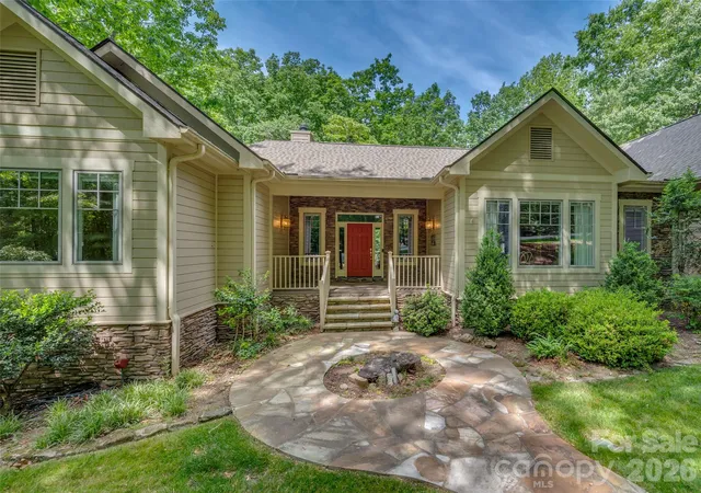 4th image of 110 Little Cherokee Rdg, Hendersonville, NC 28739 | MLS# 4384204