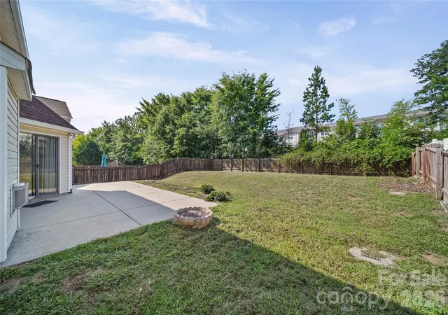 4th image of 9233 Simonton Dr, Charlotte, NC 28269 | MLS# 4384205