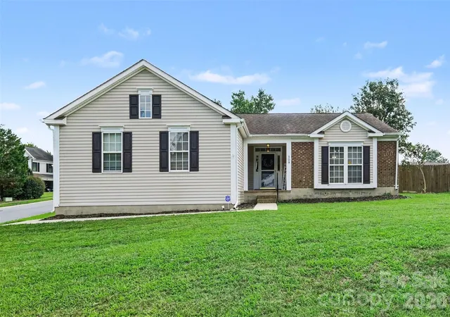 2nd image of 109 Brookstone Dr, Mount Holly, NC 28120 | MLS# 4384206