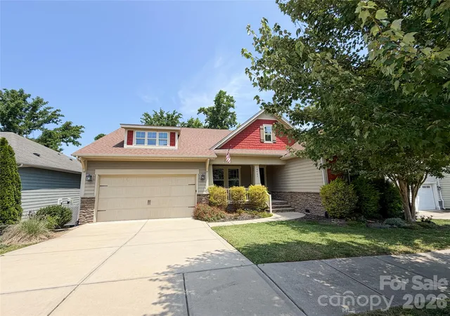 Photo 2 of Single family home for sale at 10403 Drake Hl Dr, Huntersville, NC 28078 | MLS# 4384234 | Listing updated on 2026-09-24