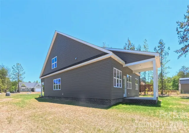 3rd image of 3099 Meadowcrest Dr, Clover, SC 29710 | MLS# 4384253