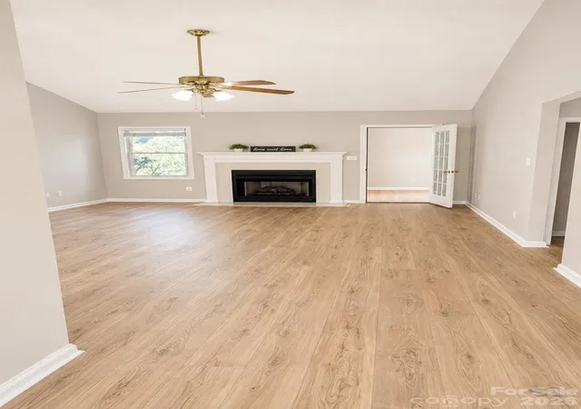 Photo 1 of Single family home for sale at 3842 Serenity Dr, Hickory, NC 28602 | MLS# 4384261 | Listing updated on 2026-09-19