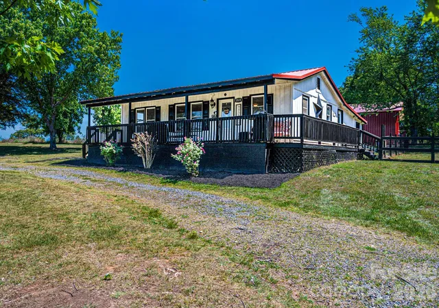 Homes for sale in Vale, NC | 2024 Willis Rd, Vale, NC 28168 | MLS# 4384276