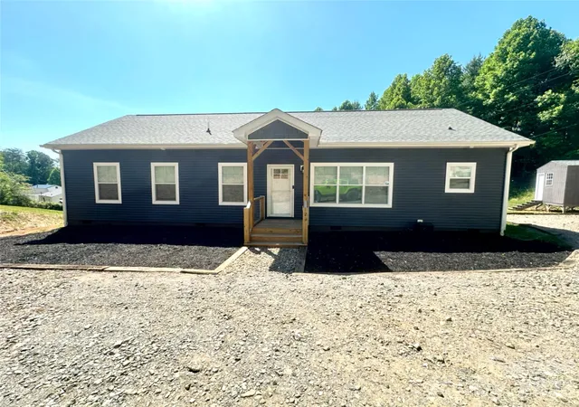 Homes for sale in Leicester, NC | 2 Watsell Dr, Leicester, NC 28748 | MLS# 4384323