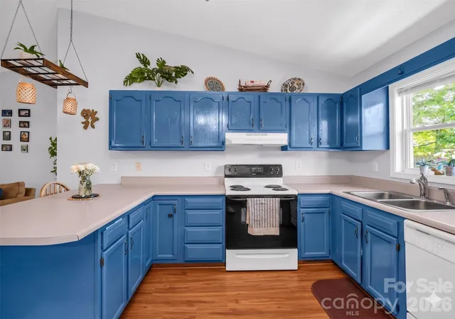 5th image of 23 Peace St, Asheville, NC 28806 | MLS# 4384330