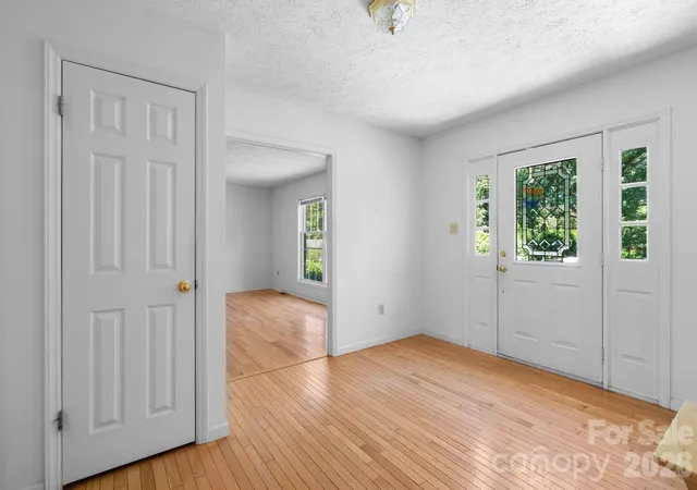 4th image of 28 Song Bird Ln, Weaverville, NC 28787 | MLS# 4384338