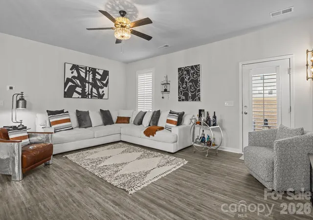 Photo 4 of Single family home for sale at 7172 Indigo Way, Denver, NC 28037 | MLS# 4384433 | Listing updated on 2026-10-03