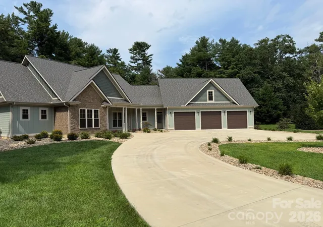 2nd image of 30 Shipman Pkwy, Flat Rock, NC 28731 | MLS# 4384469