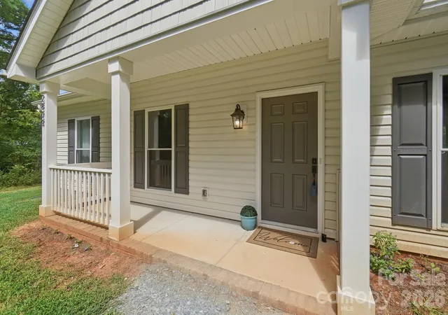 Photo 3 of Single family home for sale at 2809 Shiloh Unity Rd, Lancaster, SC 29720 | MLS# 4384470 | Listing updated on 2026-09-30