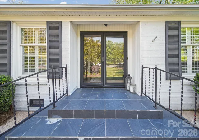 5th image of 13539 Four Oaks Ln, Matthews, NC 28105 | MLS# 4384474