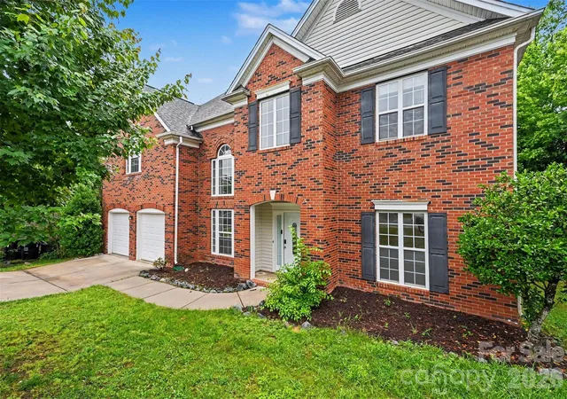 3rd image of 1631 Shadow Creek St Nw, Concord, NC 28027 | MLS# 4384498