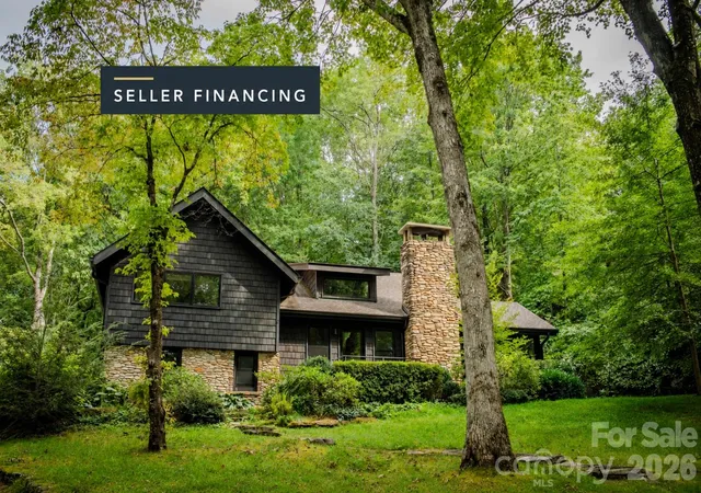 Photo 1 of Single family home for sale at 212 Se Shore Dr, Lake Toxaway, NC 28747 | MLS# 4384541 | Listing updated on 2026-10-07