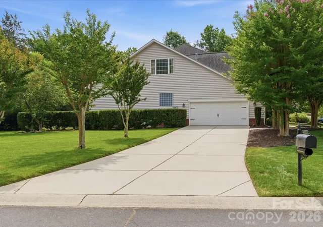 Photo 4 of Single family home for sale at 8603 Tintinhull Ln, Waxhaw, NC 28173 | MLS# 4384548 | Listing updated on 2026-09-24