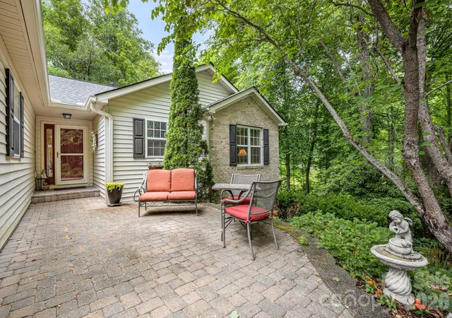 Homes for sale in Etowah, NC | 9 Firestone Ct, Etowah, NC 28729 | MLS# 4384559