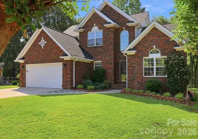 2nd image of 15704 Framingham Ln, Huntersville, NC 28078 | MLS# 4384574