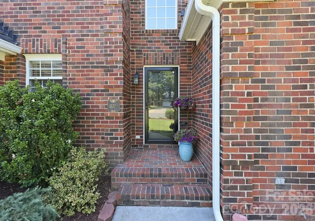4th image of 15704 Framingham Ln, Huntersville, NC 28078 | MLS# 4384574