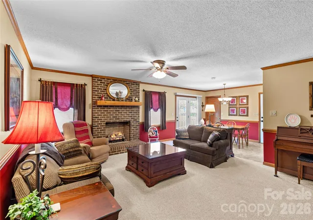 Photo 4 of Single family home for sale at 158 Bonnie Ln, Statesville, NC 28625 | MLS# 4384612 | Listing updated on 2026-06-22