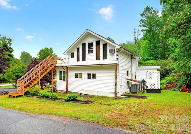 Photo 1 of Single family home for sale at 227 Locust Cvs Rd, Marion, NC 28752 | MLS# 4384646 | Listing updated on 2026-08-13