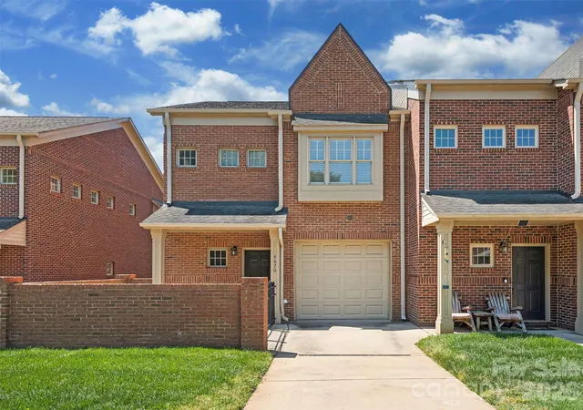 1st image of 4670 Dabney Vigor Dr, Charlotte, NC 28209 | MLS# 4384647