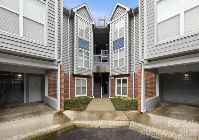 2nd image of 509 N Graham St #3F, Charlotte, NC 28202 | MLS# 4384680