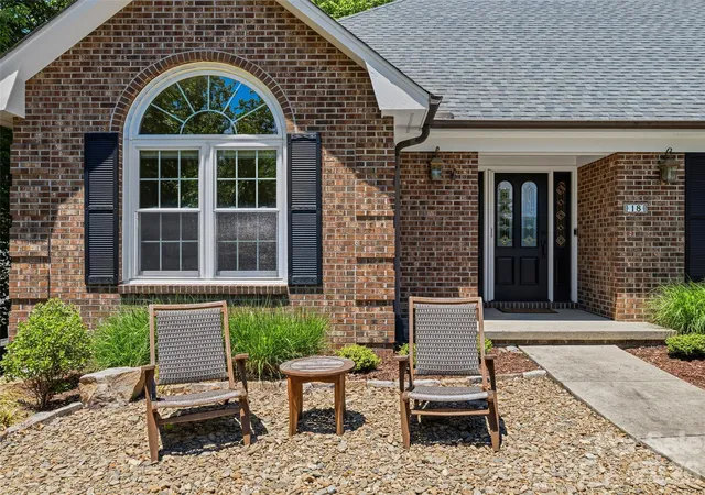 4th image of 18 High Bluff Dr, Weaverville, NC 28787 | MLS# 4384684