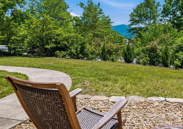 5th image of 18 High Bluff Dr, Weaverville, NC 28787 | MLS# 4384684