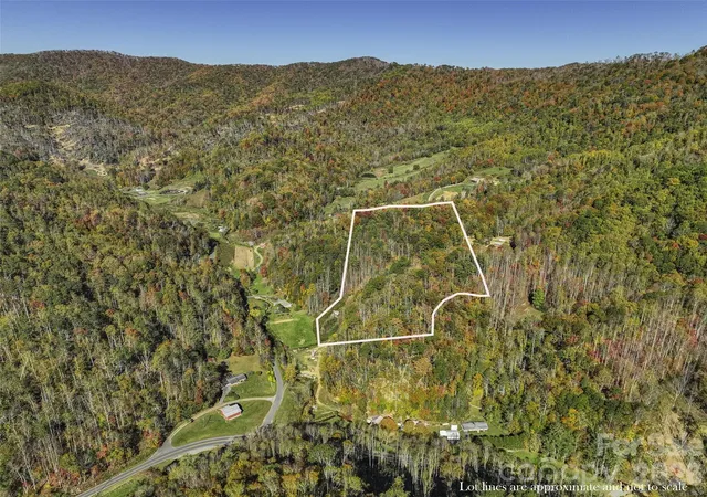 Homes for sale in Bakersville, NC | 44 Toms Creek Rd, Bakersville, NC 28705 | MLS# 4384685