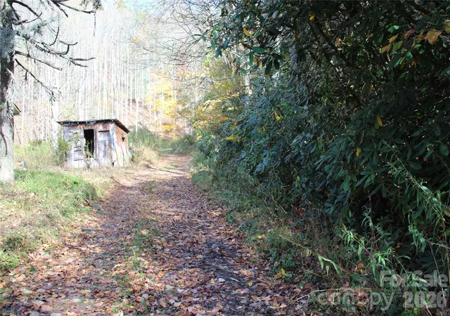 Photo 1 of Land for sale at 44 Toms Crk Rd, Bakersville, NC 28705 | MLS# 4384685 | Listing updated on 2026-09-29