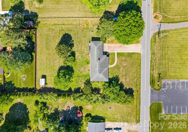 Homes for sale in Statesville, NC | 202 Museum Rd, Statesville, NC 28625 | MLS# 4384688