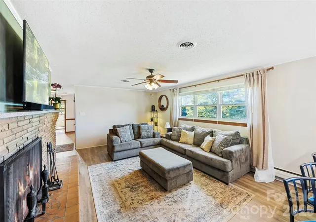 Homes for sale in Statesville, NC | 202 Museum Rd, Statesville, NC 28625 | MLS# 4384688