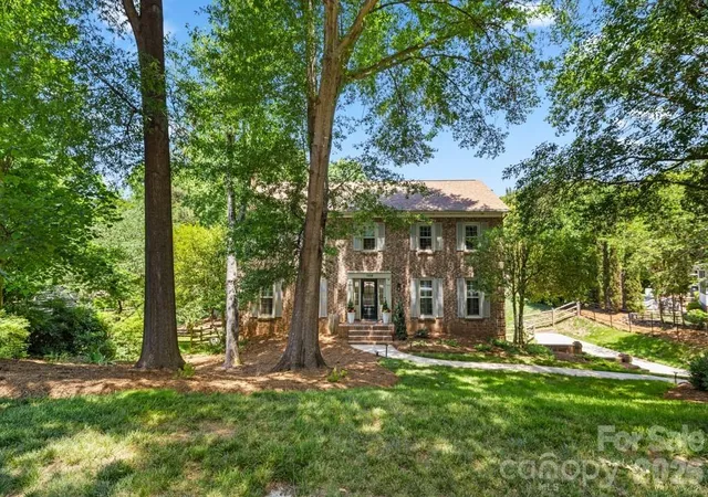 2nd image of 7814 Bradenton Dr, Charlotte, NC 28210 | MLS# 4384709